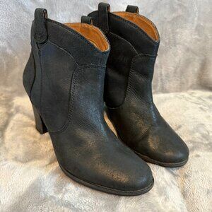 Clarks Black Leather Chunky Heel Ankle Booties Women's Size 8.5 M